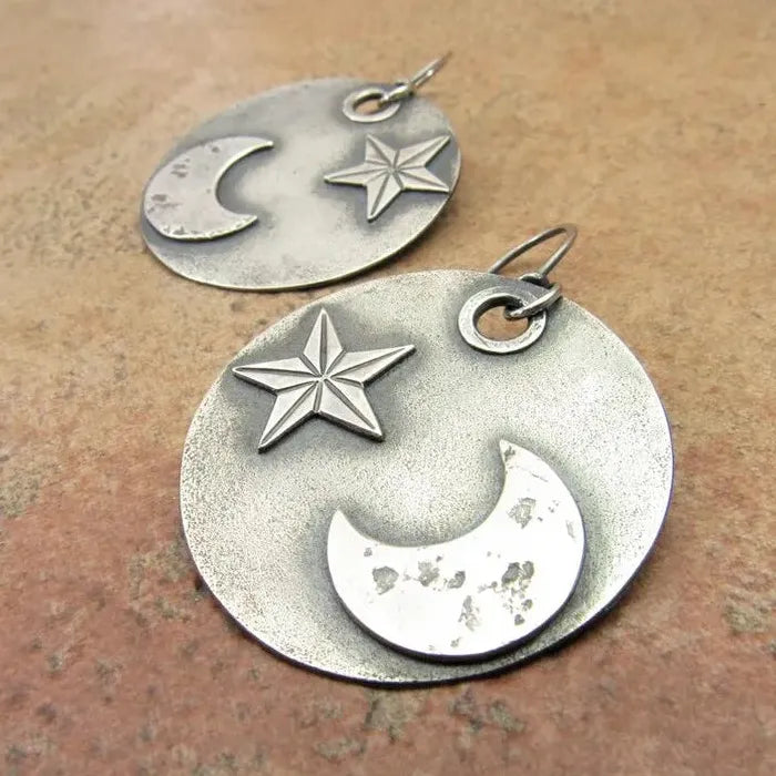 Vintage Women's Round Carved Star Moon Tulip Flower Zinc Alloy Metal Earrings