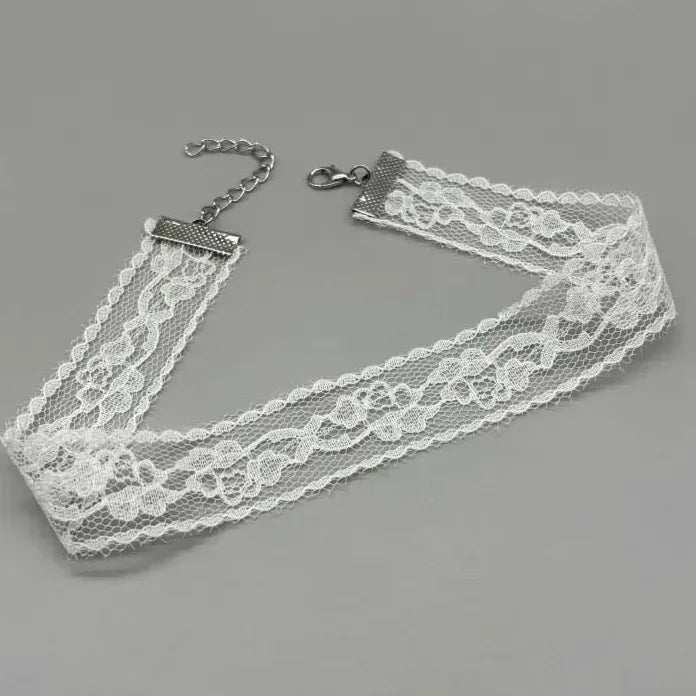 Vintage Black White Lace Flower Necklace for Women Girls Floral Pendant Jewelry