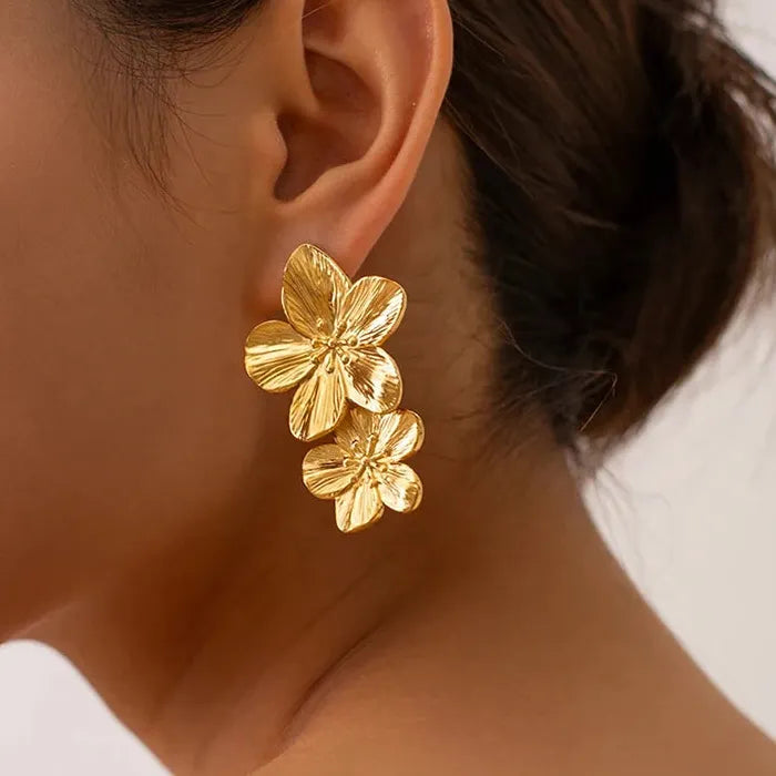 Vintage Gold Metal Flower Drop Earrings Stylish Statement Jewelry for Women