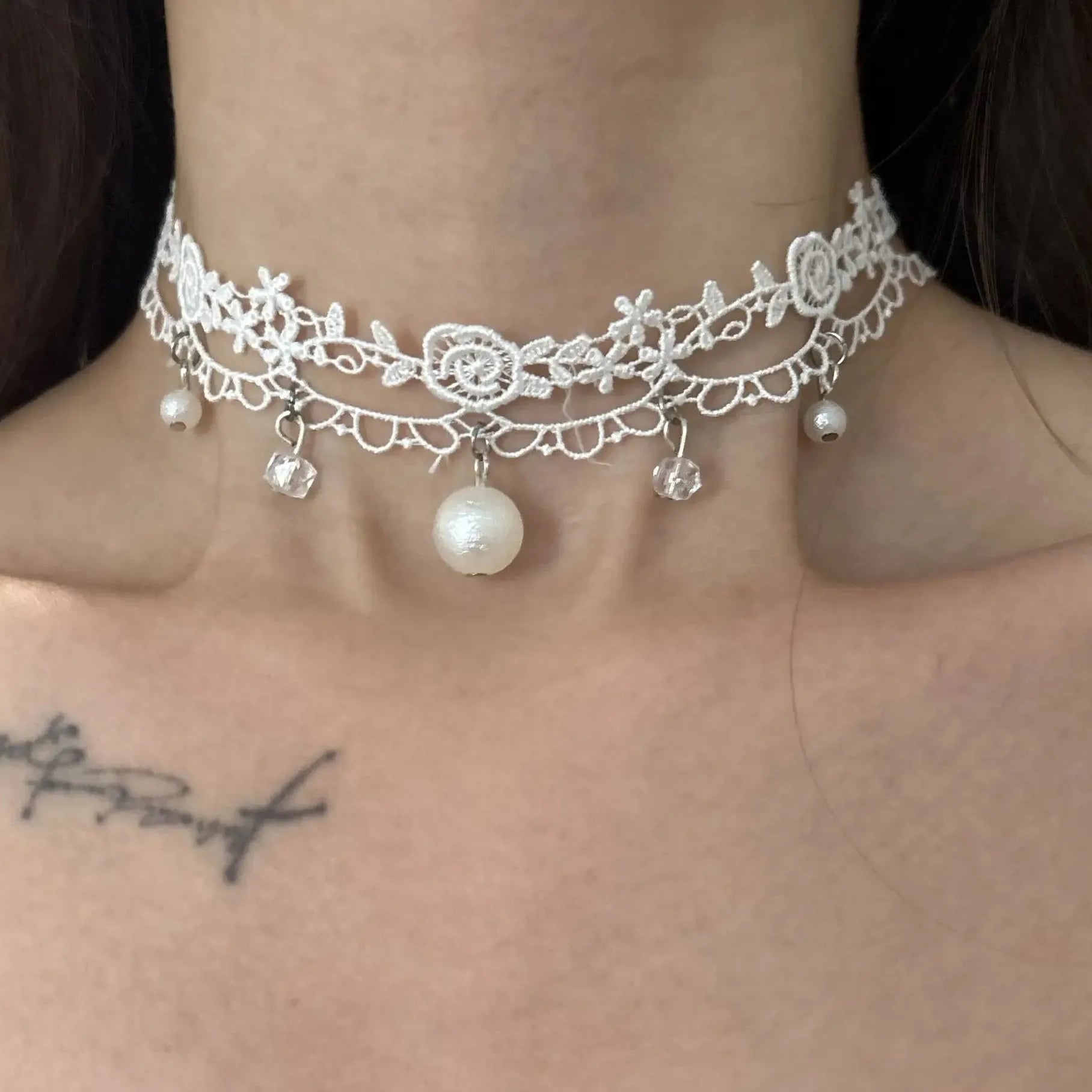Sweet Rose Flower Edge Embroidery Pearl Pendant Circle Choker Necklace Women