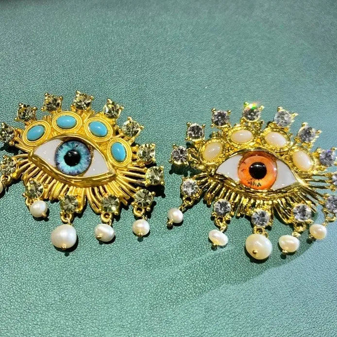 Luxury Sparkling Devil Eyes Brooch Pin for Women Men Classic Style