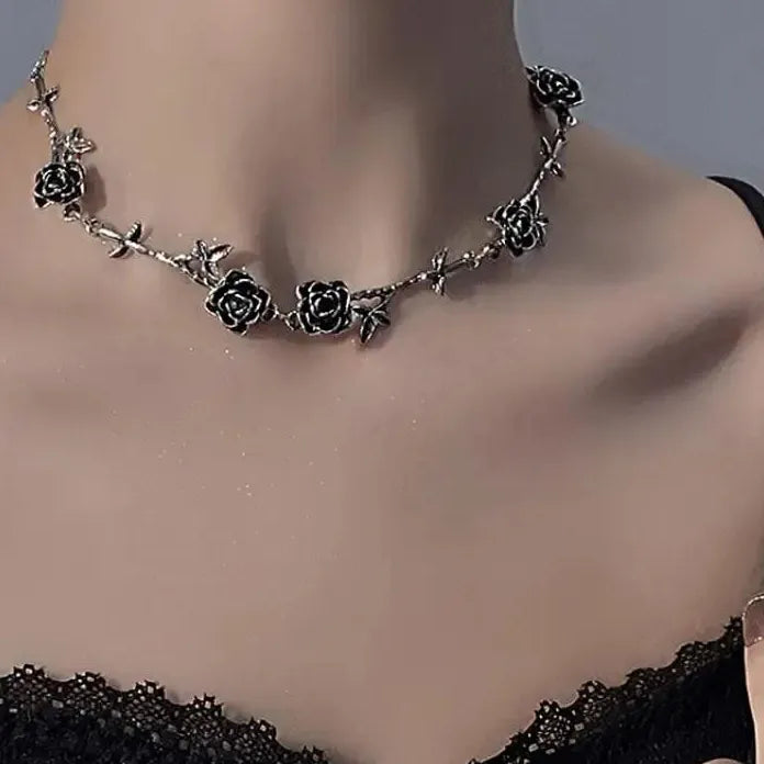 Gothic Camellia Pendant Necklace Women’s Punk Y2K Plant Jewelry Gift
