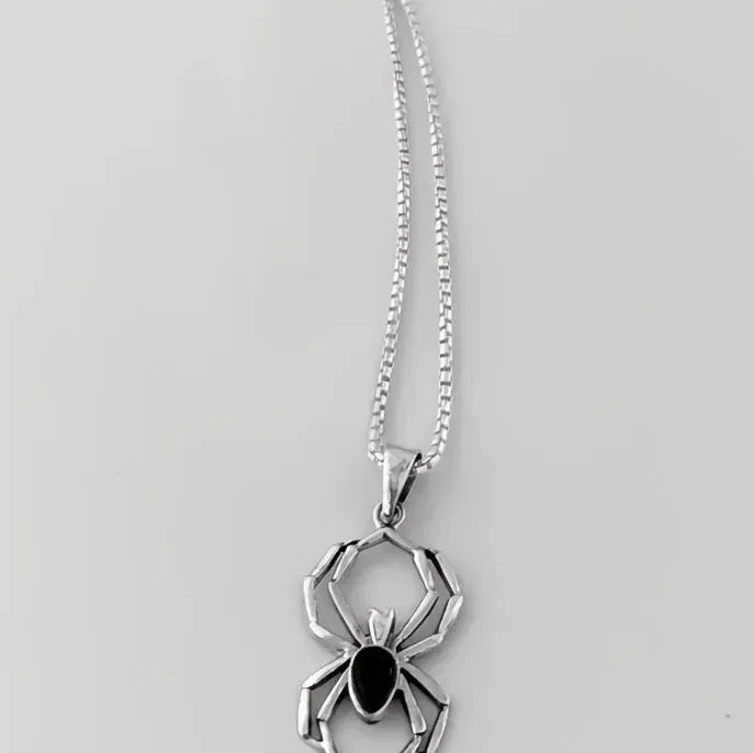 Unisex Punk Insect Pendant Necklace Copper Alloy Acrylic Jewelry Gift