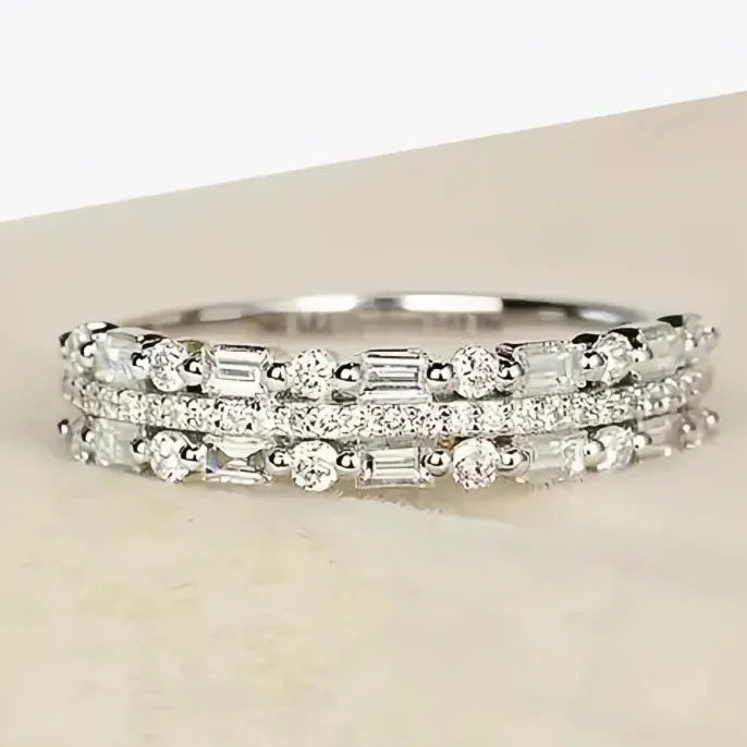 Dazzling Cubic Zirconia Finger Ring for Women Wedding Engagement Fashion Jewelry