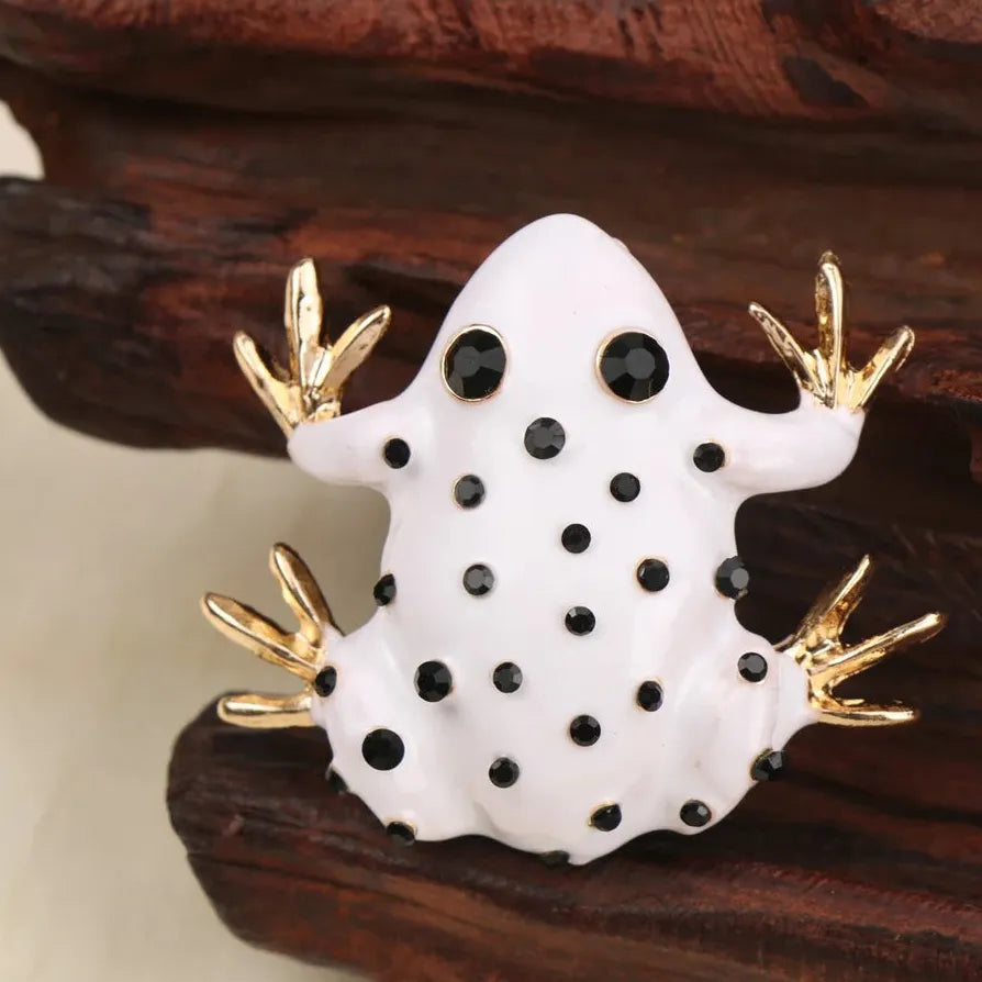 Luxury Frog Brooch Classic Elegant Jewelry Gift for Women Men