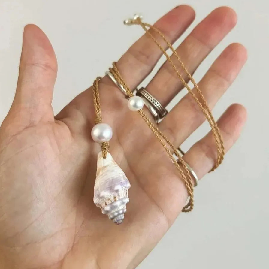 Handmade Freshwater Pearl Necklace Small Conch Shell Pendant Rope Choker