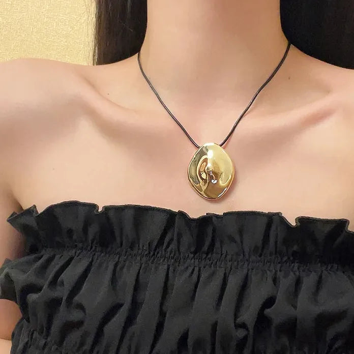 Irregular Thick Metal Oval Pendant Necklace Women Leather Rope Y2K Gift 2026
