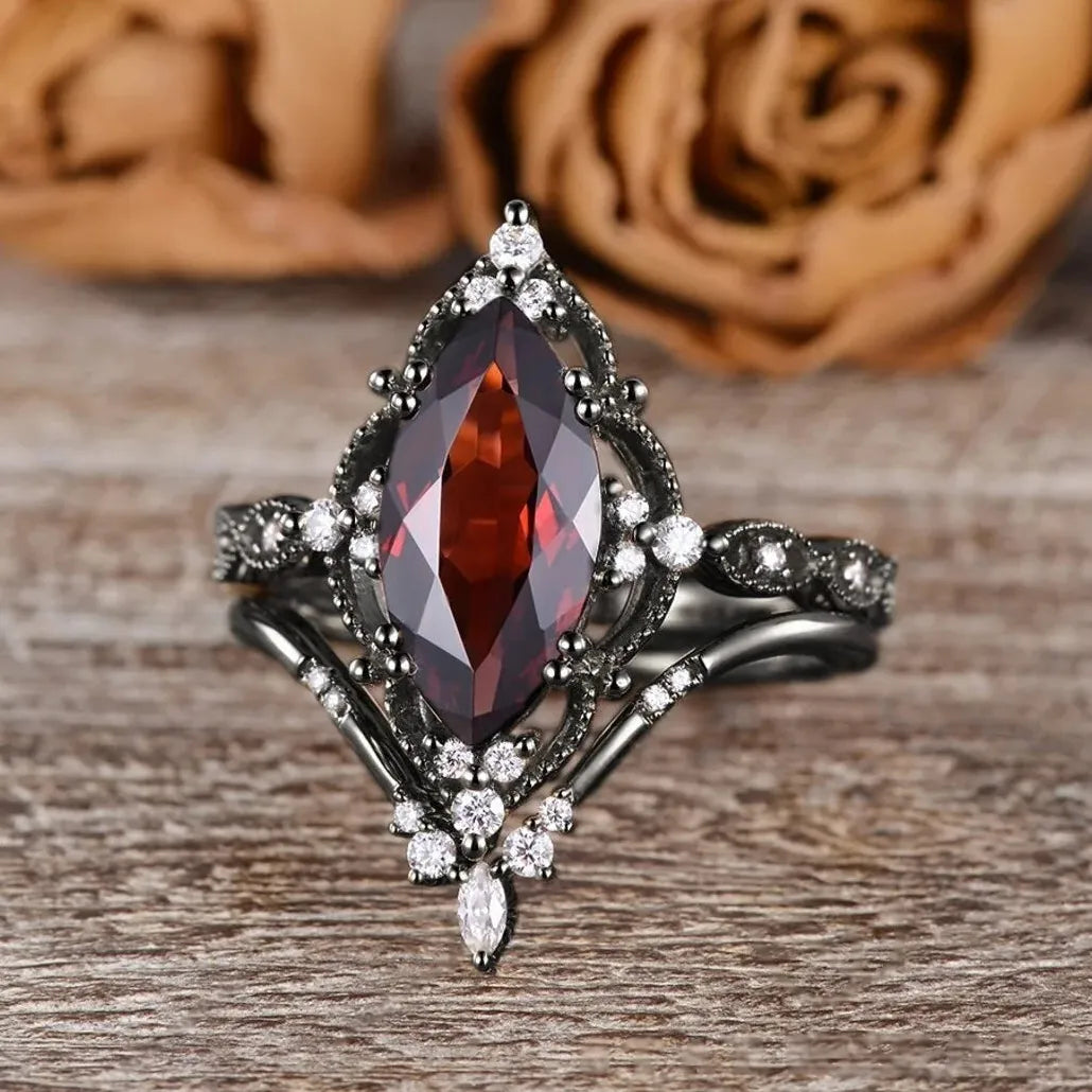 2Pcs Luxury Retro Gun Plated Black Inlay Micro Red Zircon Couple Rings Zinc Alloy