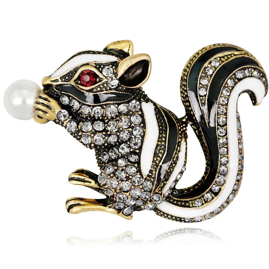 Classic Squirrel Brooch Pin Wedding Gift Jewelry for Men and Women
