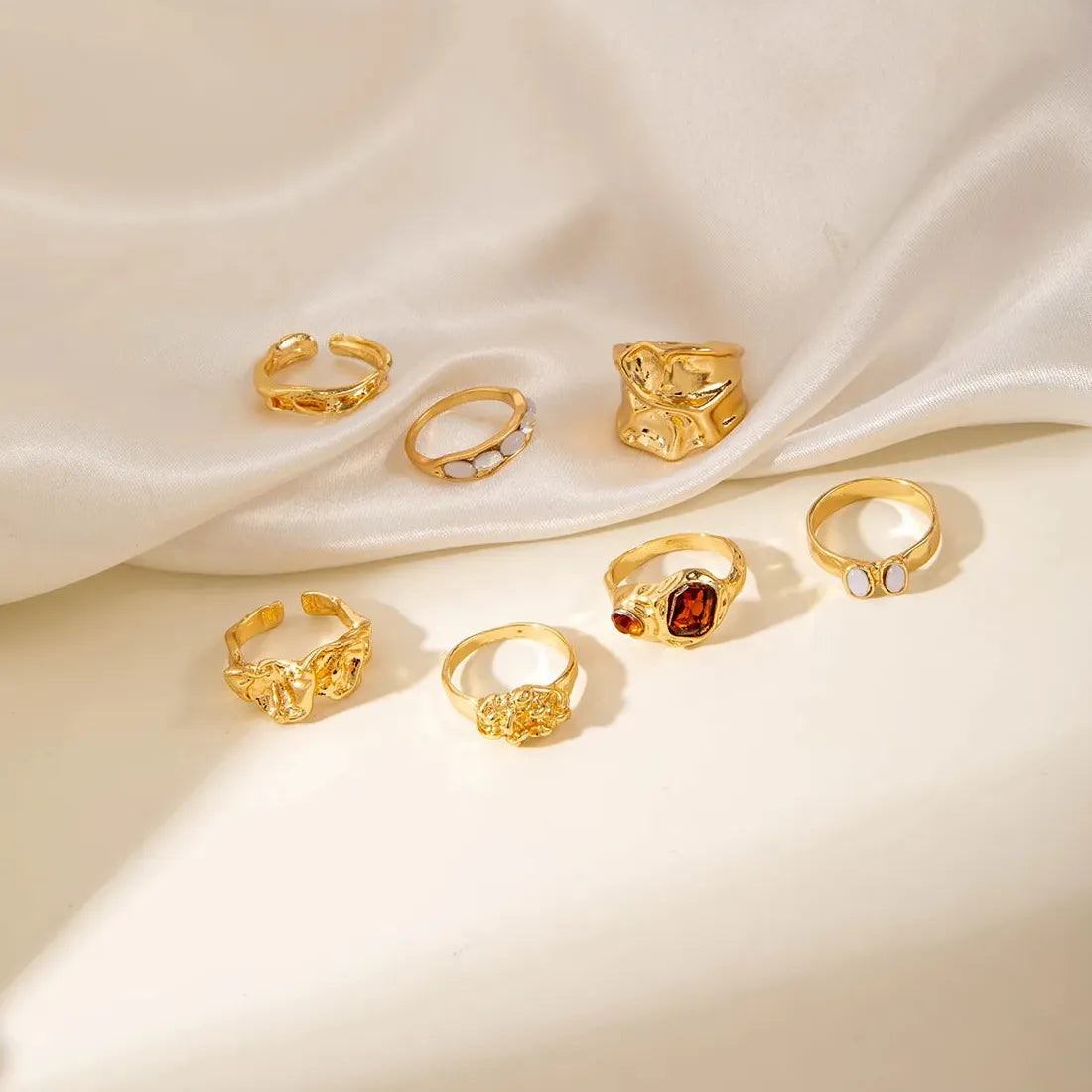 7Pcs Vintage Red Crystal Geometric Rings Set for Women Men Fashion Jewelry