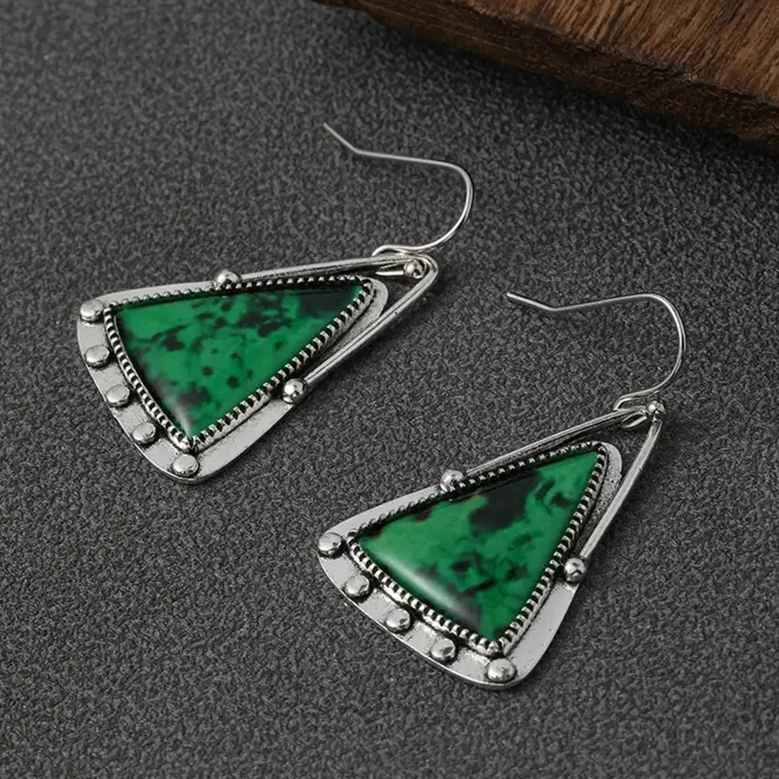 Vintage Asymmetric Green Flower Water Drop Earrings Zinc Alloy Metal Jewelry