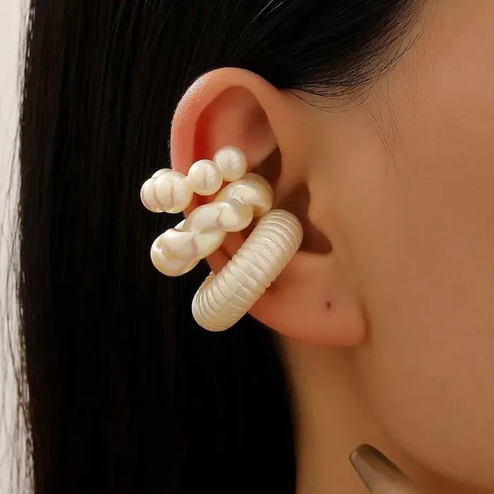 Retro Pearl White Striped Geometric Ear Clip C-Shaped Ear Cuff for Women