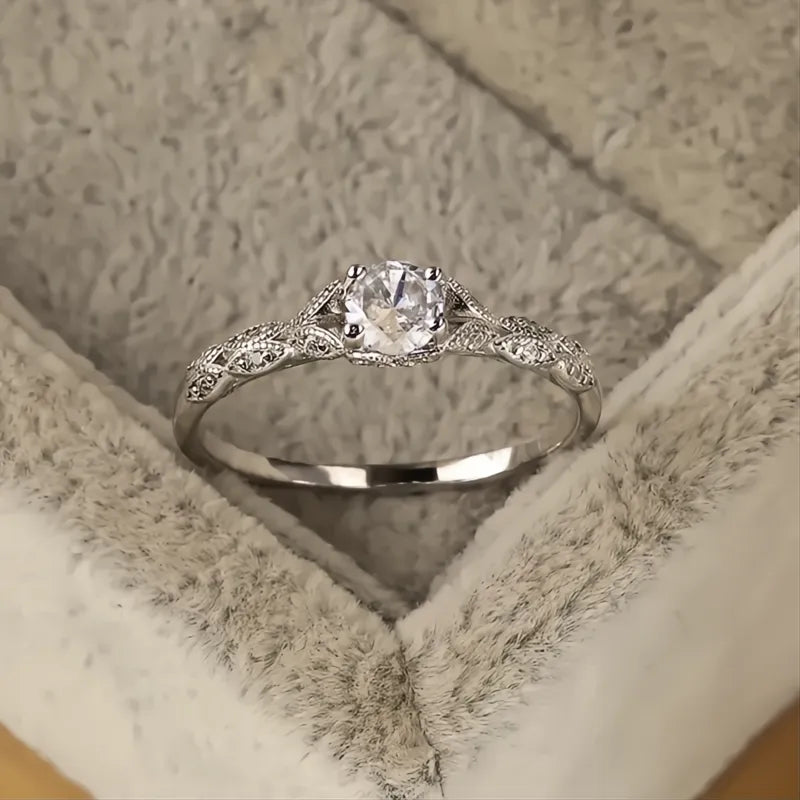 Light Luxury Cubic Zirconia Women's Ring Brass Metal Simple Fashion Temperament Ring