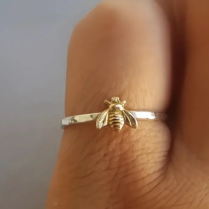 Bee Shape Zinc Alloy Ring for Women and Teens Stylish Fashion Accessory