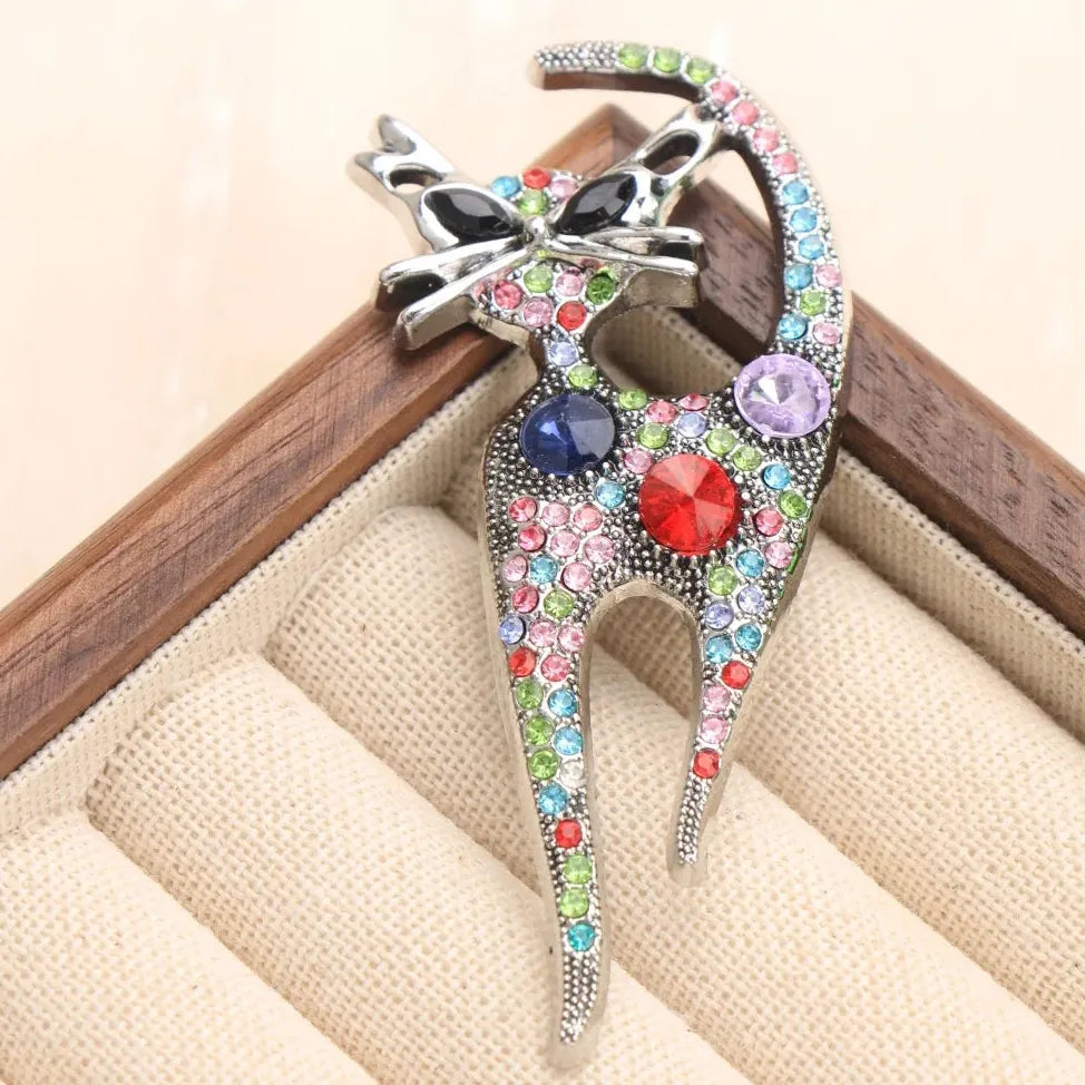 Classic Cat Brooch for Men & Women Wedding Gift Elegant Accessory
