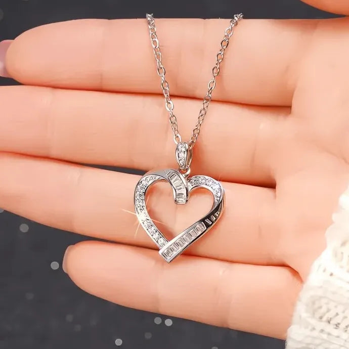 Heart Necklace with Cubic Zirconia Silver Bridal Wedding Jewelry Copper Alloy