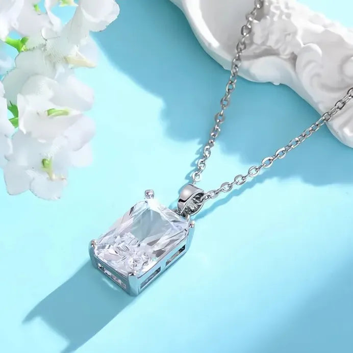 Geometric Cubic Zirconia Pendant Necklace Copper Alloy Minimalist Jewelry