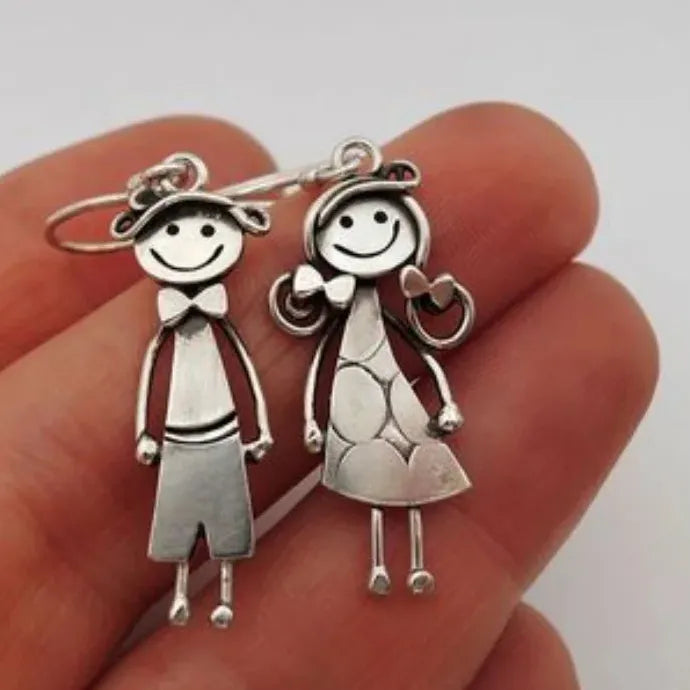 Creative Retro Couple Character Metal Pendant Earrings for Women Daily Wear