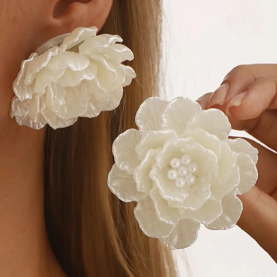 Multi-Layer Imitation Pearl Flower Stud Earrings for Women Party Jewelry