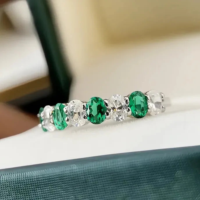 Women’s Silver Color Brass Wedding Band Ring with Green White Cubic Zirconia Geometric Design