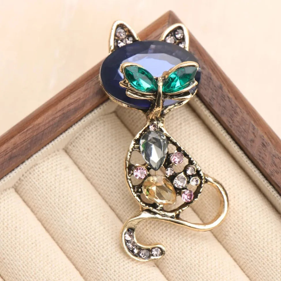 Classic Cat Brooch for Men & Women Wedding Gift Elegant Accessory