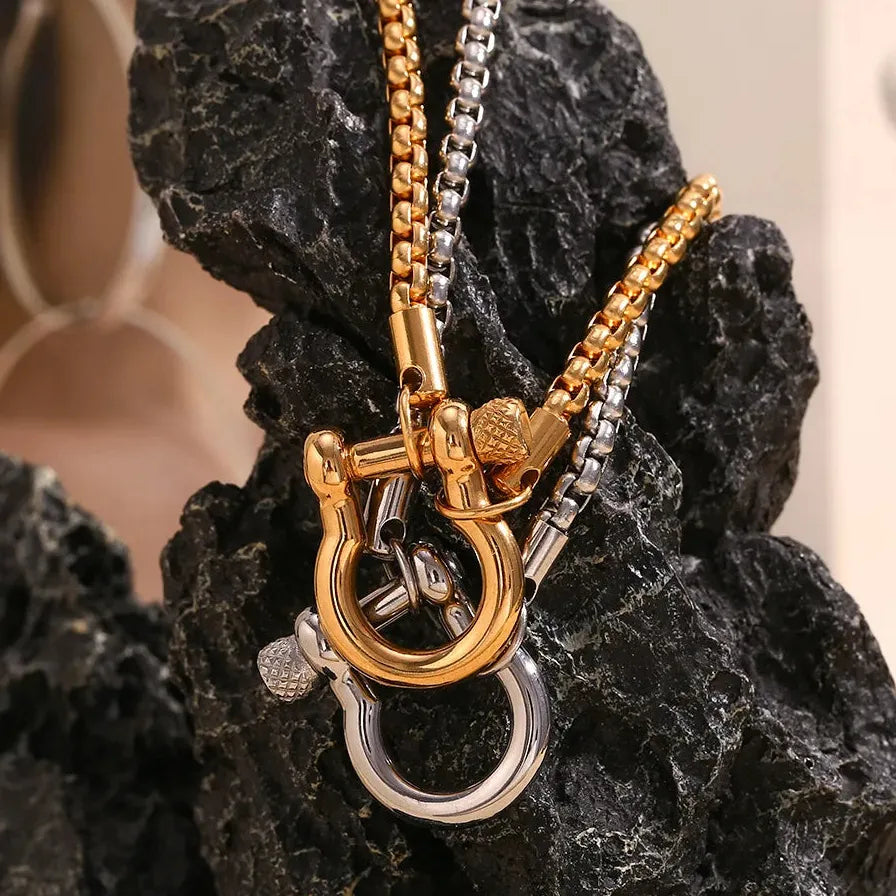 Vintage Chunky Square Metal Chain Horseshoe Necklace 316L Stainless Steel Choker Pendant