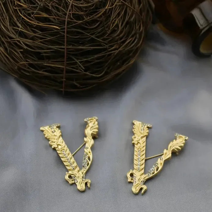 Wheat Pattern V-Shaped Geometric Crystal Rhinestone Brooch for Women