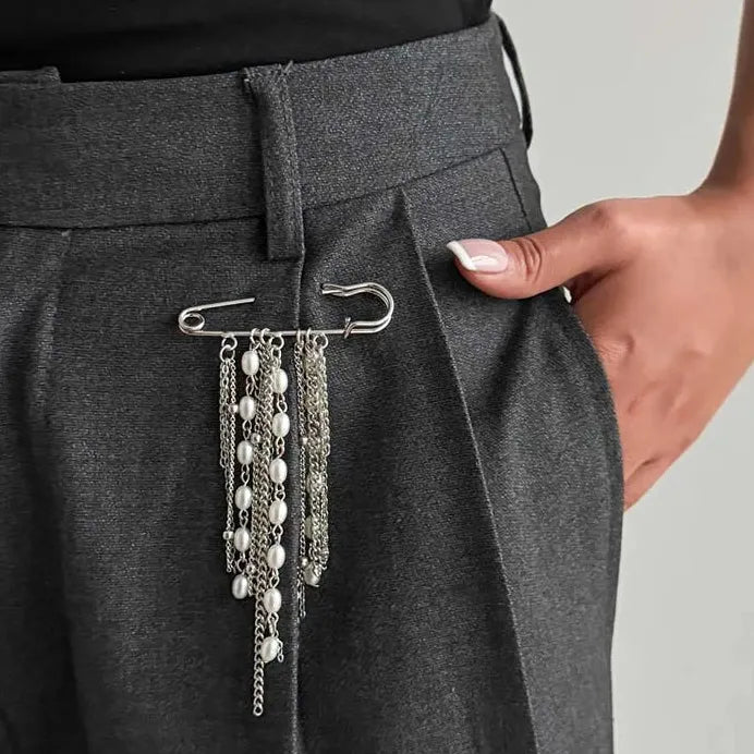 Geometric Punk Imitation Pearl Bead Brooch Zinc Alloy Pendant for Women Men