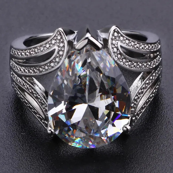 Luxury Women’s Wedding Band Promise Ring Zinc Alloy Triangle Cubic Zirconia