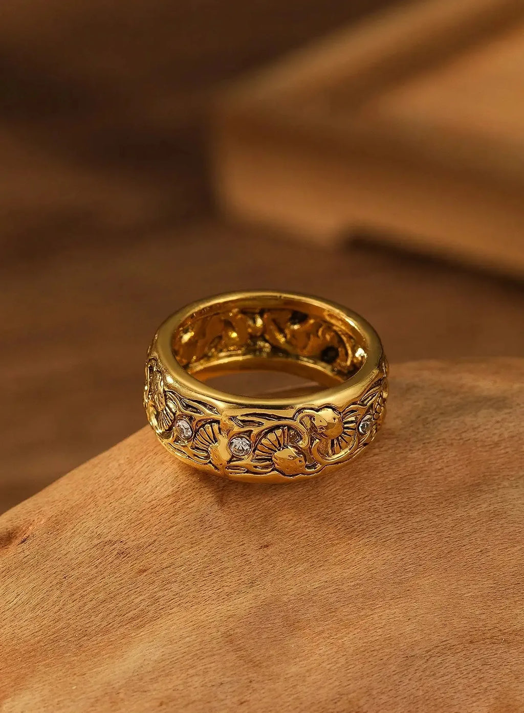 Vintage Zinc Alloy Wedding Ring Micro Paved Cubic Zirconia Female Engagement Jewelry