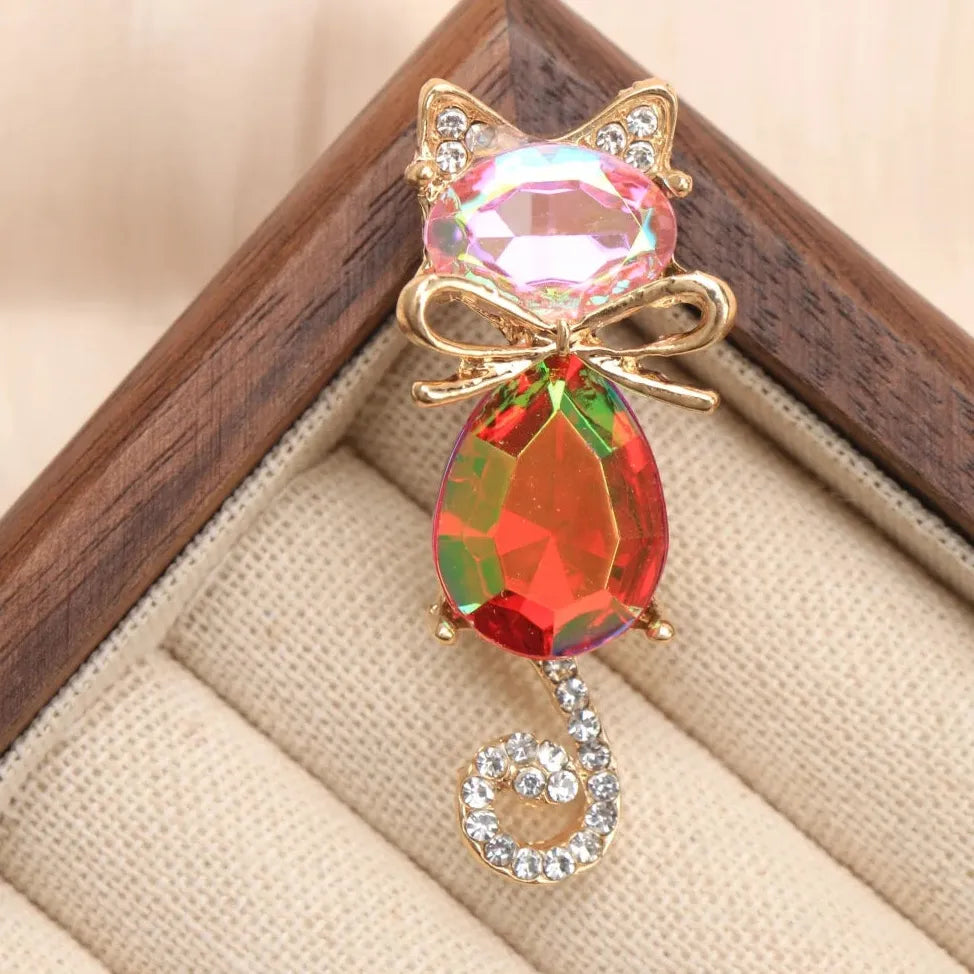 Classic Cat Brooch for Men & Women Wedding Gift Elegant Accessory
