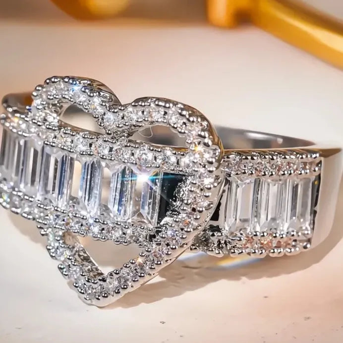 Heart-Shaped Cubic Zirconia Brass Ring Women Wedding Anniversary Gift