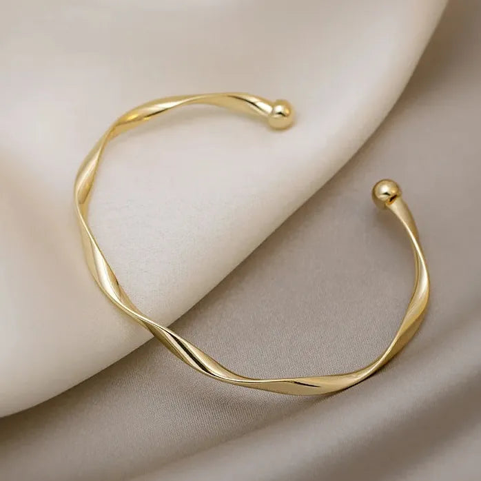 Golden Minimalist Twisted Cuff Bracelet for Women 2023 Gift Jewelry