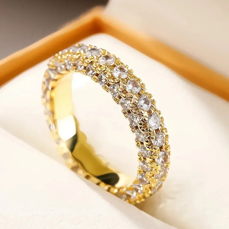 2022 Trendy Gold Brass Women's Wedding Band Ring with Cubic Zirconia