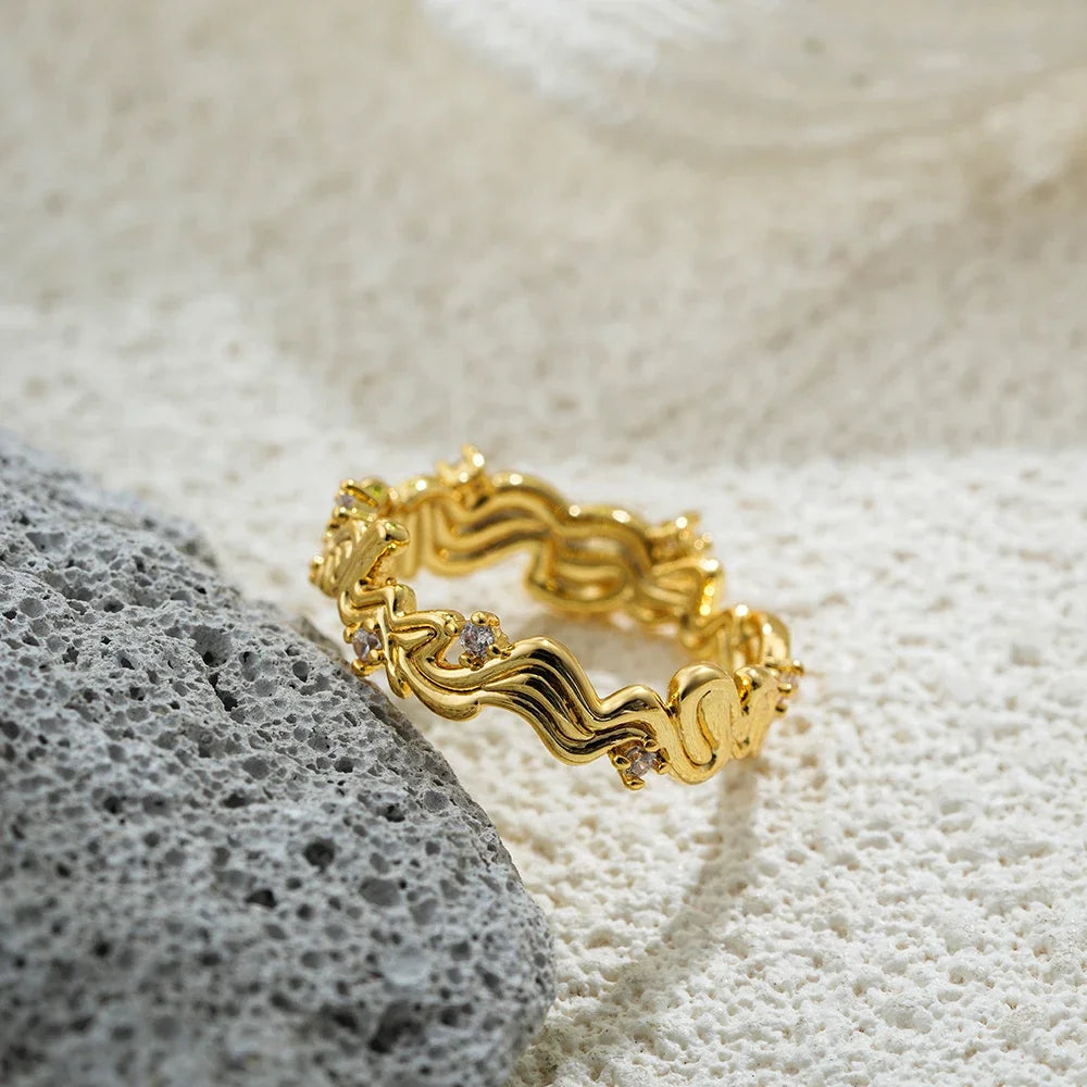 18K Gold Plated Twisted Round Zircon Wedding Ring for Women Minimalist Style