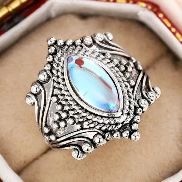 Fashion Horse Eye Ring for Women Resin Zinc Alloy Simple Retro Style