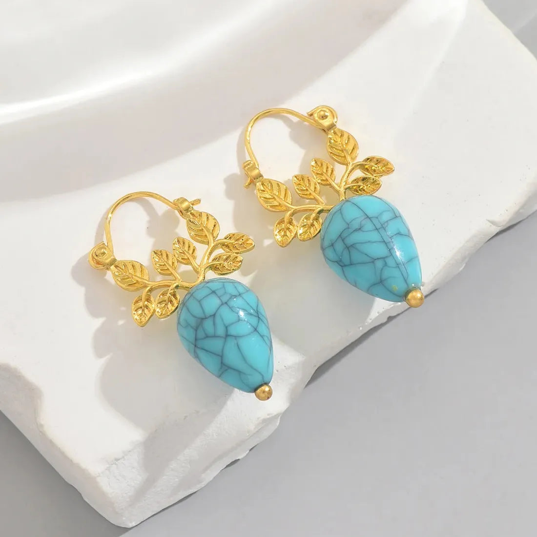Vintage Gold Inlaid Blue Gemstone Drop Earrings Zinc Alloy for Women Party Engagement