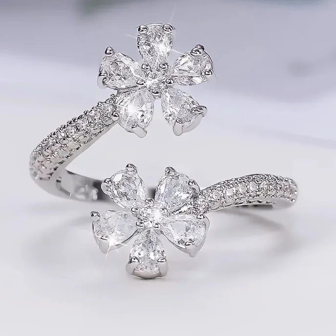 Aesthetic Flower Shaped Women’s Brass Ring with Shiny Cubic Zirconia for Elegant Party Wedding Engagement