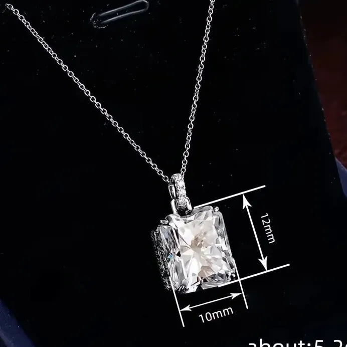 Geometric Cubic Zirconia Pendant Necklace for Women – Elegant Style