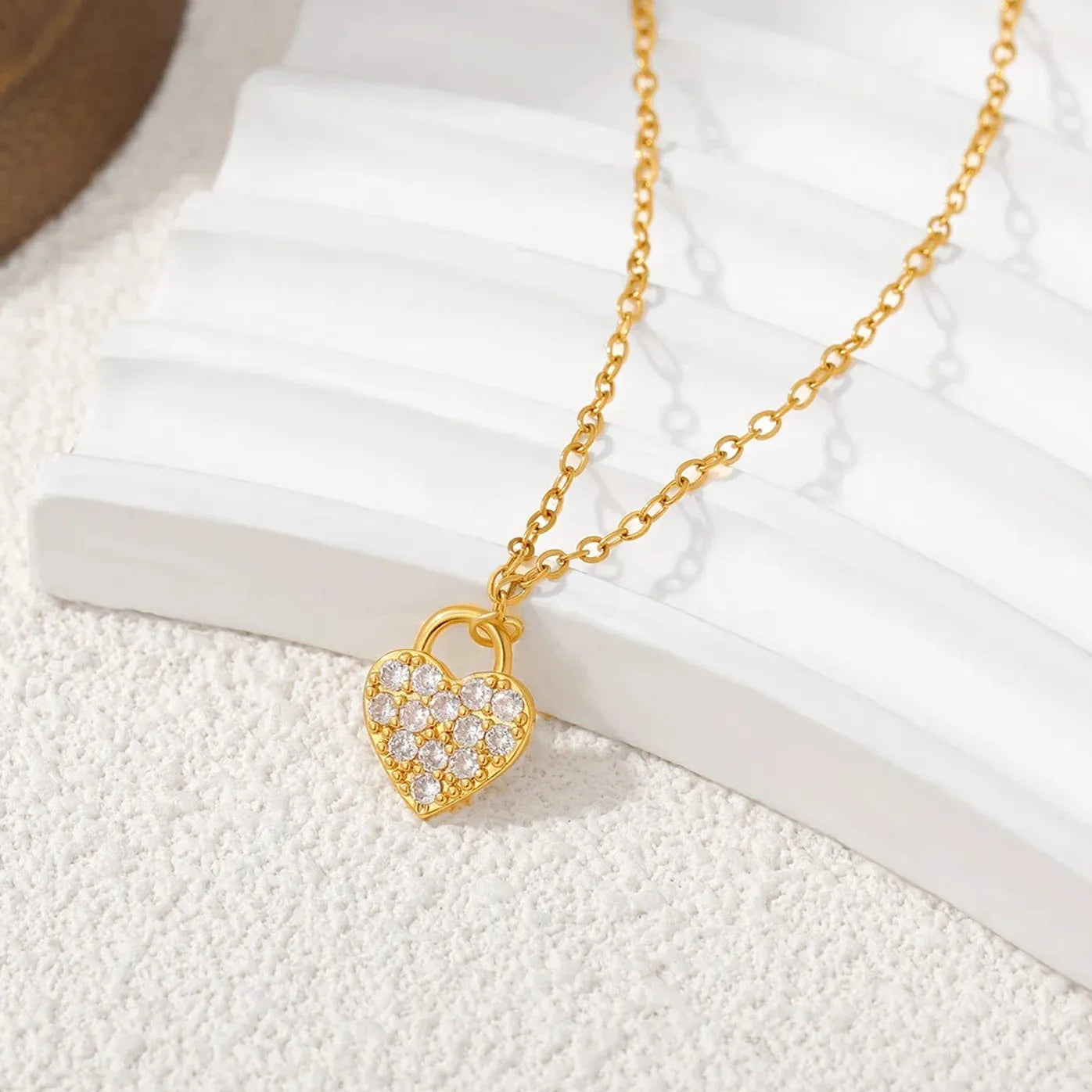 Elegant Stainless Steel Heart Pendant Necklace Lock Choker Waterproof Gift Jewelry