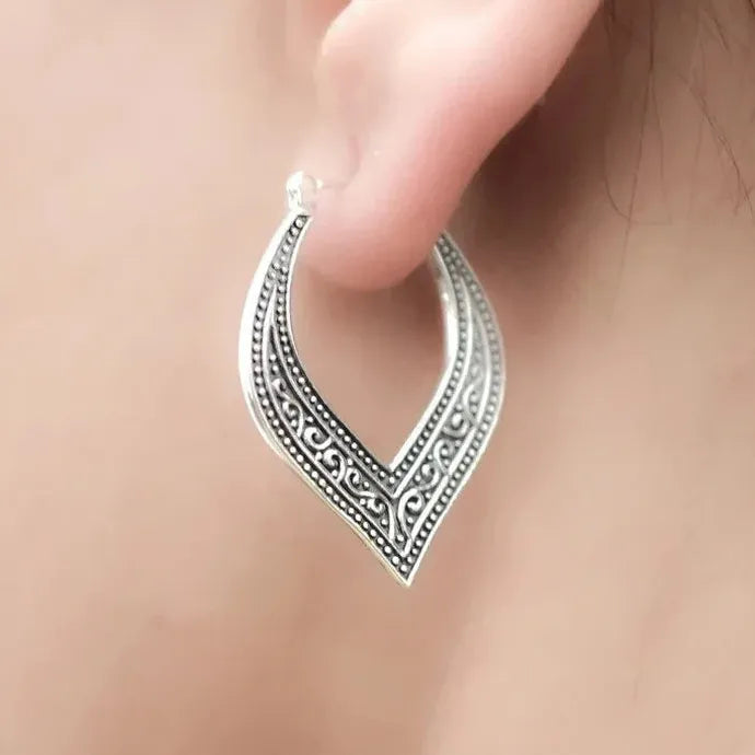 Vintage Silver Heart Drop Earrings for Women Zinc Alloy Textured Jewelry Gift