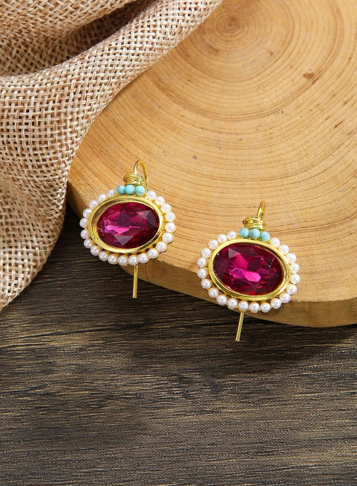 Flower Shaped White Pearl Ear Hooks Zinc Alloy Earrings for Women Bridal Engagement