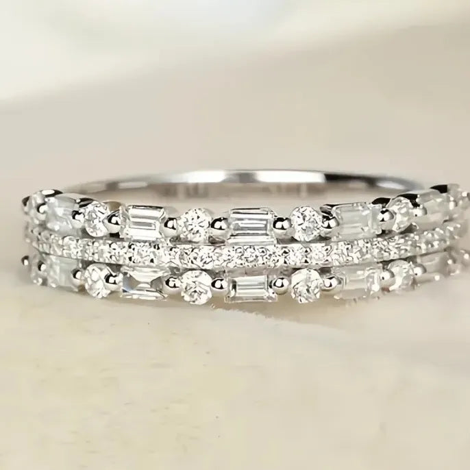 Dazzling Cubic Zirconia Finger Ring for Women Wedding Engagement Fashion Jewelry