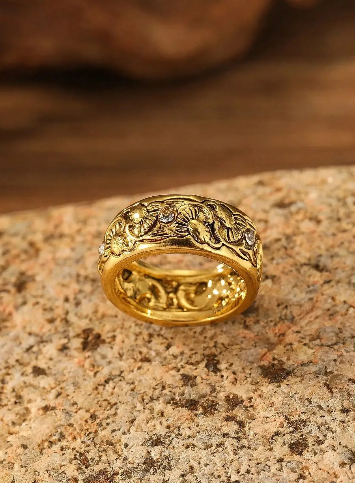 Vintage Zinc Alloy Wedding Ring Micro Paved Cubic Zirconia Female Engagement Jewelry