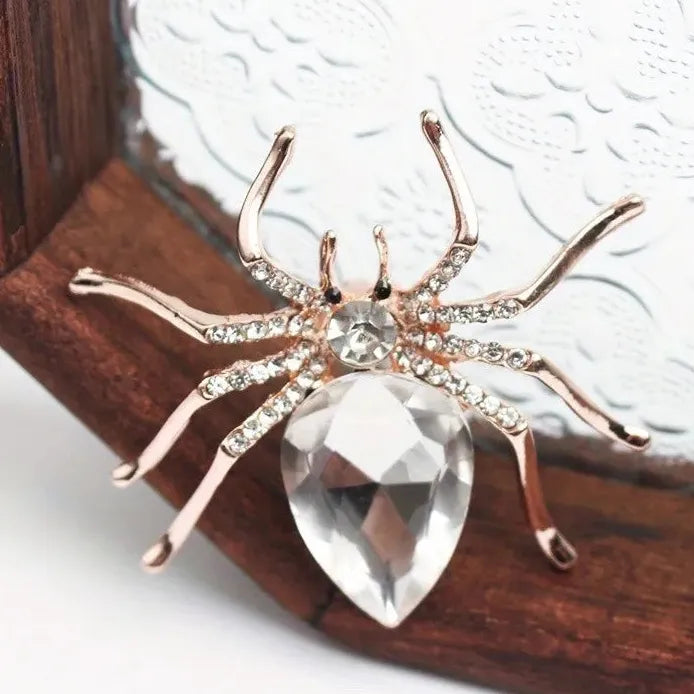 Luxury Elegant Spider Brooch for Women and Men Gift Accessory