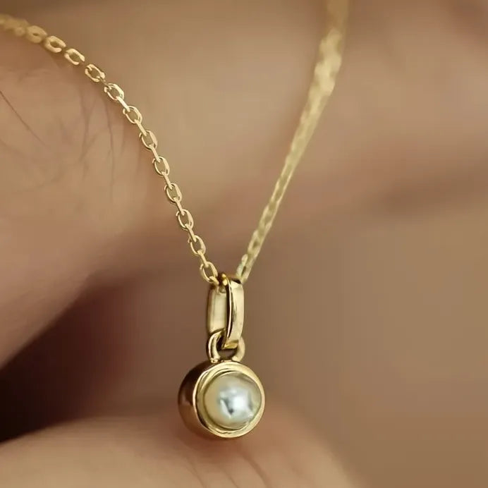Luxury Gold Simulated Pearl Pendant Necklace for Women Engagement Gift