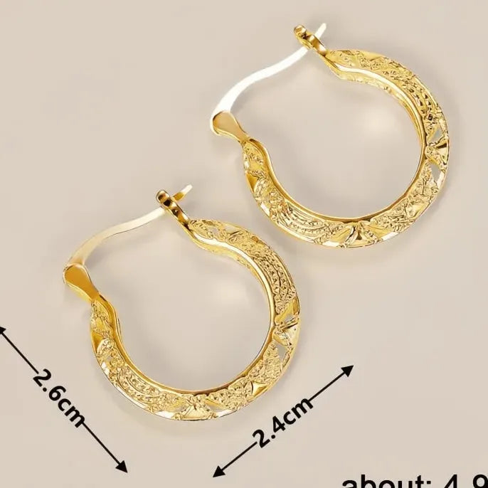 Fancy Hollow Out Pattern Metal Hoop Earrings for Women U Shape Circle Ear Jewelry Modern Fashion