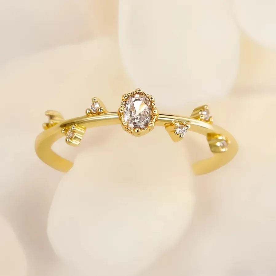 2022 Trendy Gold Brass Women's Wedding Band Ring with Cubic Zirconia