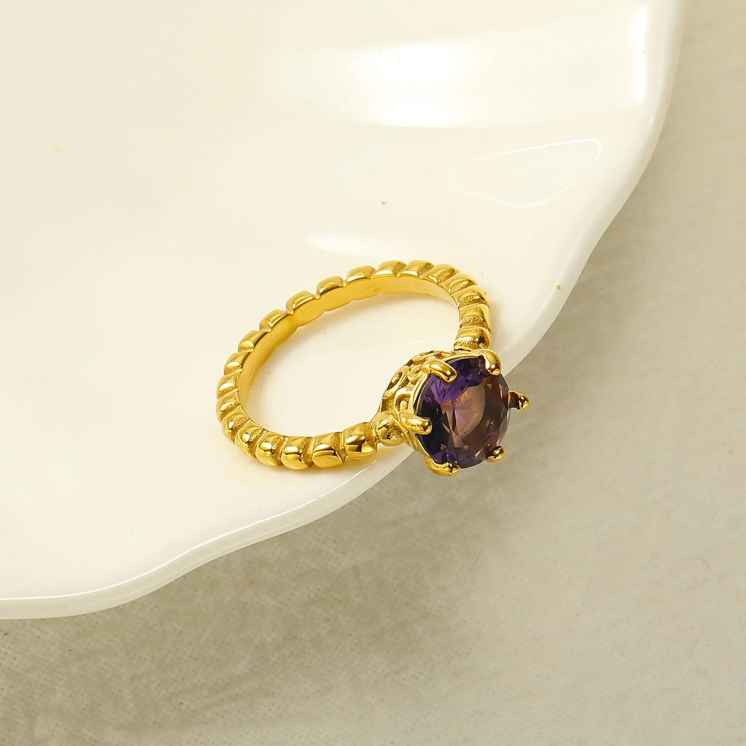 18K Gold Plated Stainless Steel Zircon Wedding Ring Twisted Circle Six Claws