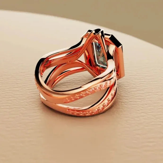 Luxury Gold Color Metal Carving Ring Inlaid Imitation Crystal Bridal Wedding Jewelry